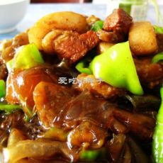 茄子粉皮炖五花肉的做法 茄子粉皮炖五花肉的做法
