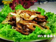 一个人的美味享受---葱香小炒肉的做法