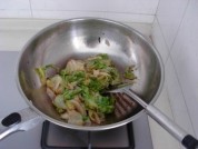 蚝油炒生菜的做法