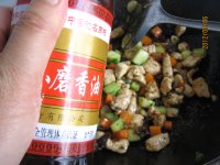 香菇酱炒鸡丁的做法