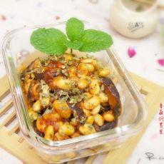香菇焖黄豆的做法