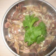 盐焗料蒜香蒸鸡胗的做法 盐焗料蒜香蒸鸡胗的做法