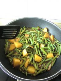 豆角炖土豆的做法
