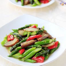 芦笋炒肉的做法 芦笋炒肉的做法