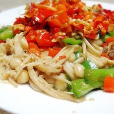 双椒金针菇的做法
