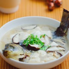 香菇豆腐鲫鱼汤的做法 香菇豆腐鲫鱼汤的做法