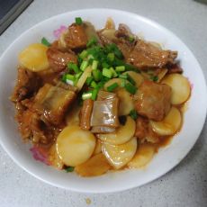 年糕烩排骨的做法 年糕烩排骨的做法