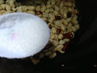 酒鬼花生的做法