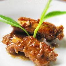 鲜香可口的的蚝油煎骨的做法 鲜香可口的的蚝油煎骨的做法