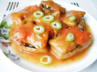 香椿酿豆腐的做法
