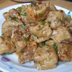 红烧油豆腐镶肉的做法 红烧油豆腐镶肉的做法
