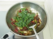 干煸回锅肉的做法