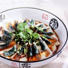 香菜皮蛋豆腐的做法 香菜皮蛋豆腐的做法