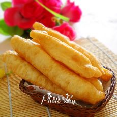 家庭版炸油条的做法 家庭版炸油条的做法