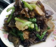 木耳白菜烩肉丸的做法