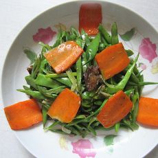 豆角炒肉的做法