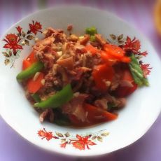 鲜蔬烩肘子的做法 鲜蔬烩肘子的做法