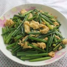 韭菜花炒鸡蛋的做法