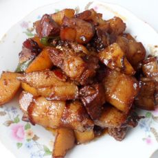 土豆红烧肉的做法 土豆红烧肉的做法