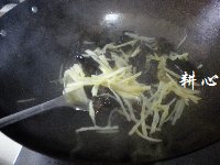 木耳土豆丝的做法
