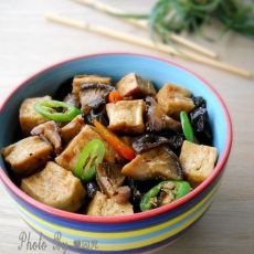 家常红烧豆腐的做法 家常红烧豆腐的做法