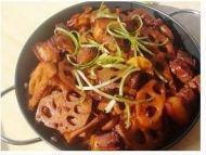 藕片红烧肉的做法