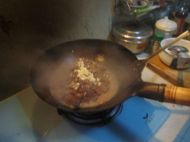 爆炒鸭血的做法