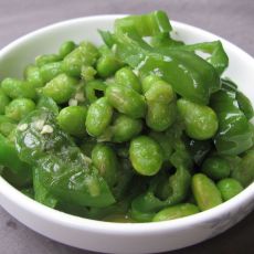 青椒炒毛豆的做法 青椒炒毛豆的做法