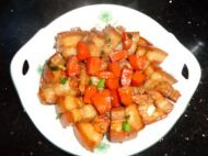 五花肉闷萝卜的做法