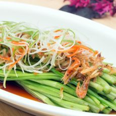 白灼水芹菜的做法 白灼水芹菜的做法