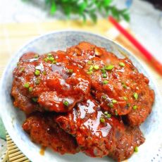 红烧芹菜肉饼的做法 红烧芹菜肉饼的做法