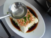 虾蓉蒸豆腐的做法