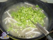 鸡肉烩鱼丝的做法