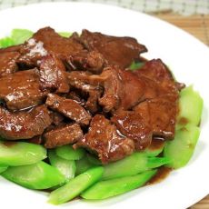 西冷牛肉扒芥蓝的做法 西冷牛肉扒芥蓝的做法