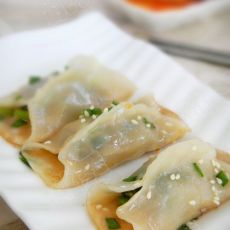 韭菜锅贴的做法 韭菜锅贴的做法