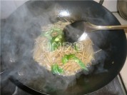 清炒牛蒡丝的做法
