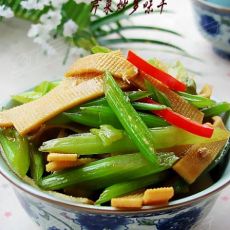 芹菜炒多味干的做法 芹菜炒多味干的做法