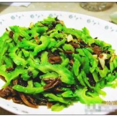 梅菜苦瓜的做法