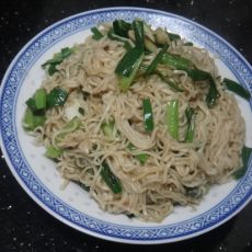 大葱炒面条的做法 大葱炒面条的做法