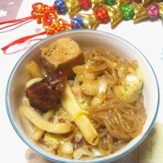 红烧肉烩冻豆腐白菜的做法 红烧肉烩冻豆腐白菜的做法