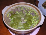 苦瓜黄豆煲的做法