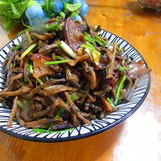 干豇豆烧腊肉的做法