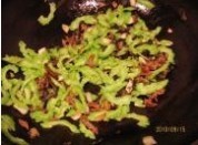 梅菜苦瓜的做法