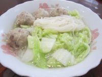大骨米粉汤的做法