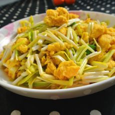 韭黄炒鸡蛋的做法 韭黄炒鸡蛋的做法
