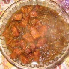 红烧肉炖粉条的做法 红烧肉炖粉条的做法