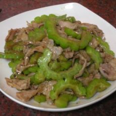 黑椒苦瓜炒肉的做法