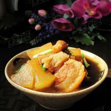 白萝卜焖肉的做法 白萝卜焖肉的做法