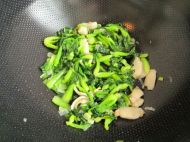 五花肉爆油菜的做法