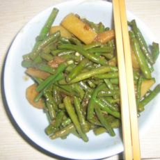 干焖长豆角土豆的做法 干焖长豆角土豆的做法